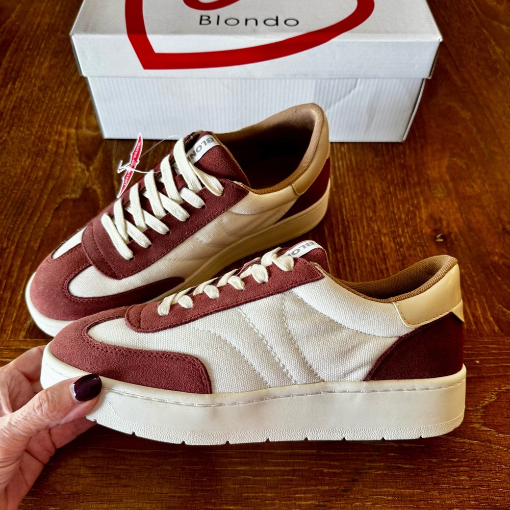 NIB rusty red Blondo Kamari lace up sneakers 8M - Picture 5 of 14